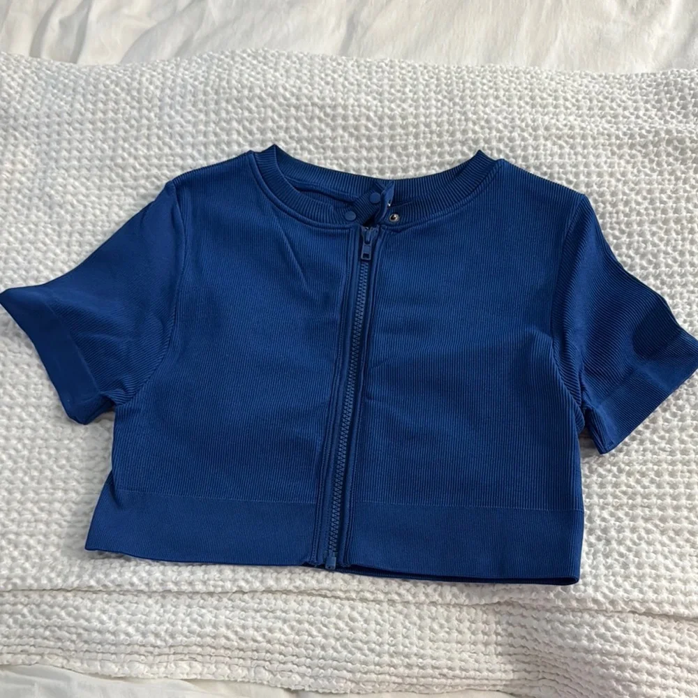 Set Active Zip Up Top - Picture 3 of 8